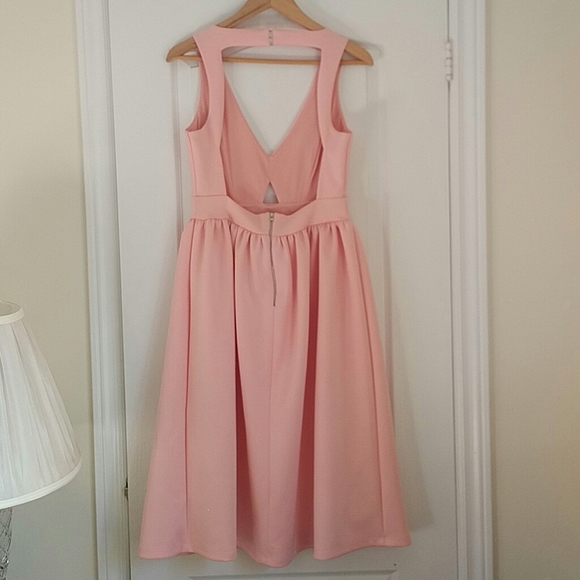 ASOS - open back pink dress - Picture 2 of 2